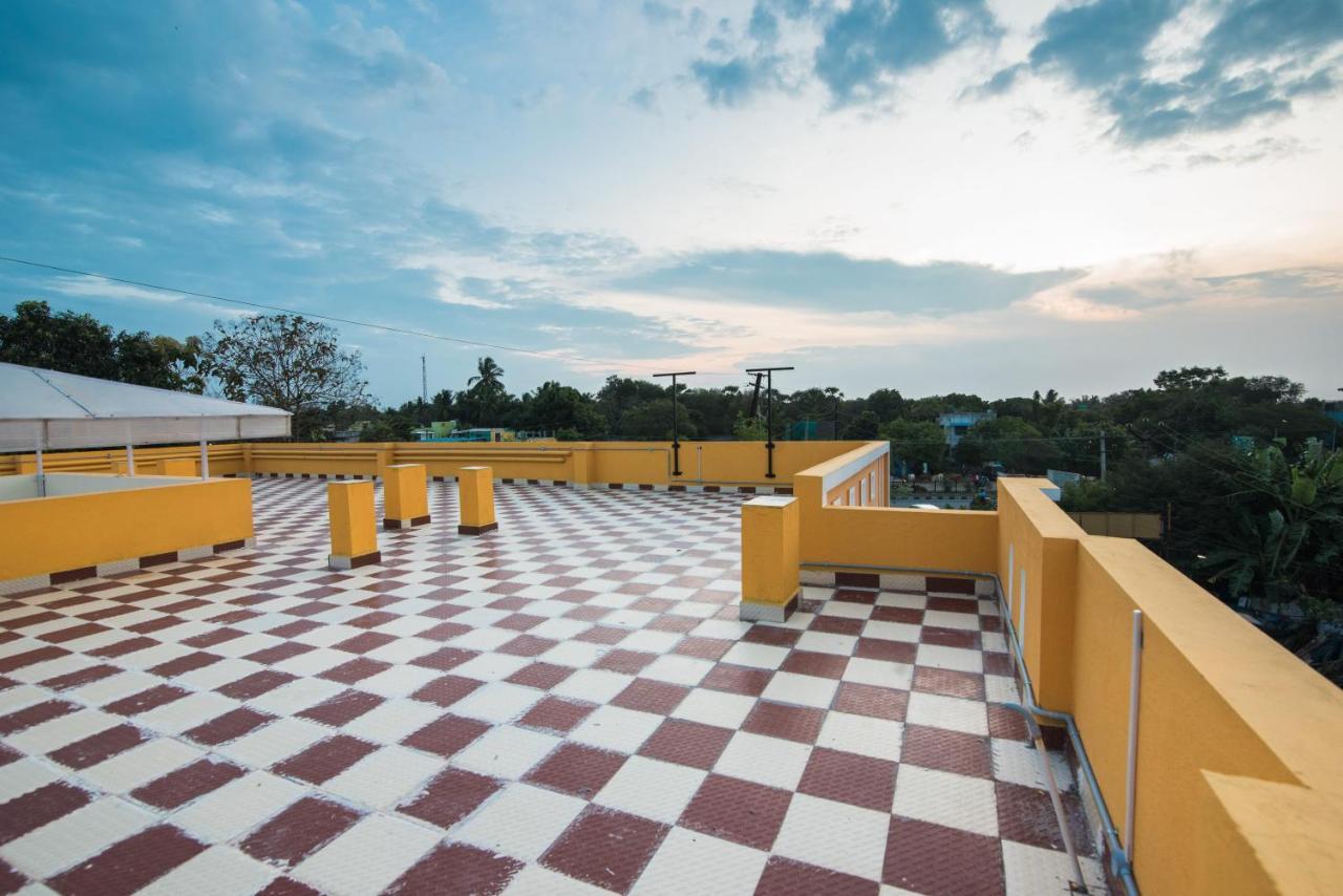 Saffron Vilva Hotel ปอนดิเชอรี ภายนอก รูปภาพ