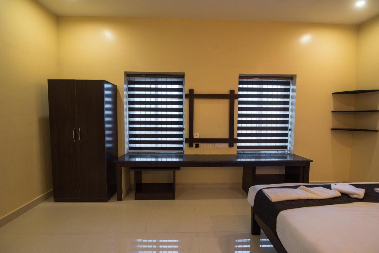 Saffron Vilva Hotel ปอนดิเชอรี ภายนอก รูปภาพ